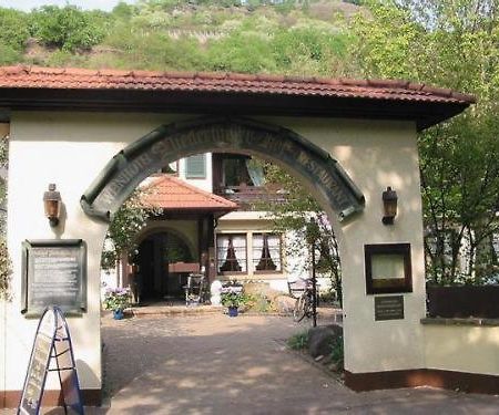 Landhotel Niederthaeler Hof Schlossbockelheim Bagian luar foto